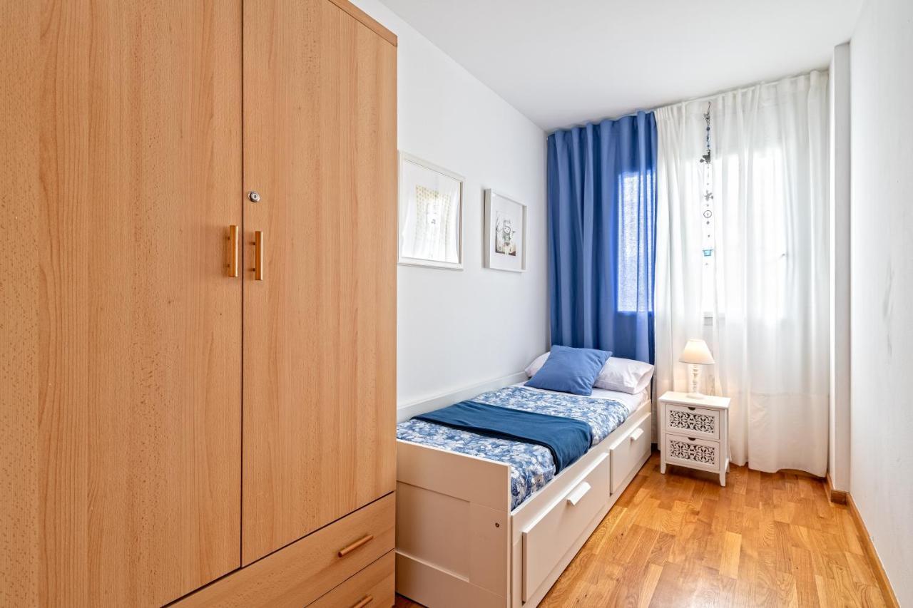 Calido Apartamento Con Piscina En Barcelona ริปอเยต ภายนอก รูปภาพ