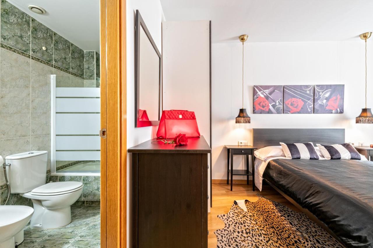 Calido Apartamento Con Piscina En Barcelona ริปอเยต ภายนอก รูปภาพ